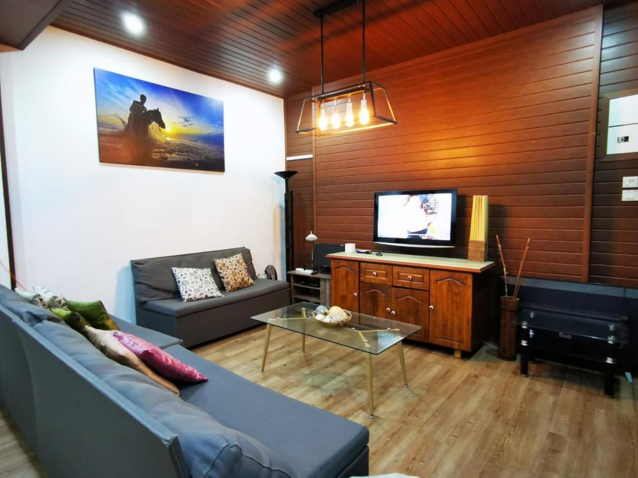 Homestay Sea Lion By The